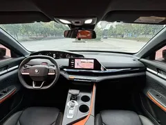 2022 Changan UNI-V 1.5T Premium — фото 10