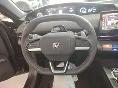 2022 Changan UNI-V 1.5T Premium — фото 11
