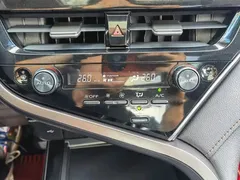 2021 Toyota Camry 2.5G Luxury, белый — фото 14