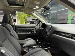 2021 Mitsubishi Outlander 2.0L 2WD Enjoy 5-seat, белый — фото 7