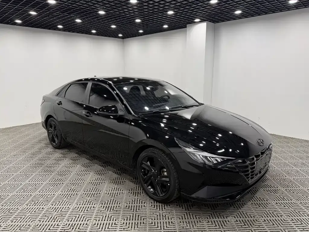 2022 Hyundai Elantra 1.5L CVT LUX Black Knight Limited Edition