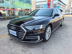 2021 Audi A8L 50 TFSI quattro Comfort, чёрный — фото 1