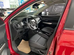 2021 Nissan Kicks 1.5L XV CVT Luxury — фото 4