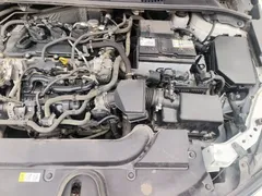2021 Toyota Corolla TNGA 1.5L CVT Elite, белый — фото 21