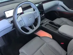 2024 Nio ET5T 75kWh Touring — фото 5