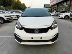 2021 Honda Fit 1.5L CVT, белый — фото 2