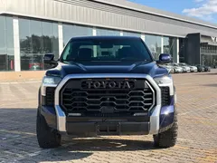 2023 Toyota Tundra 3.5T Canadian Spec, синий — фото 6