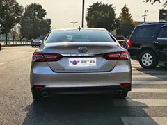 2021 Toyota Camry 2.0G Luxury — фото 5