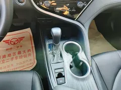 2021 Toyota Camry 2.0G Luxury — фото 10