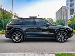 2023 Porsche Cayenne 3.0T Platinum Edition, чёрный — фото 7