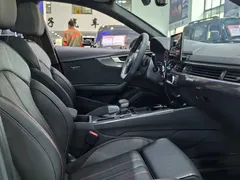 2022 Audi A4L 40 TFSI quattro RS Package — фото 6
