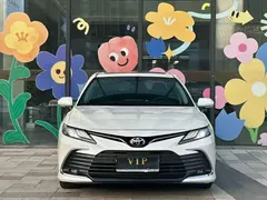 2021 Toyota Camry 2.0G Luxury, белый — фото 2