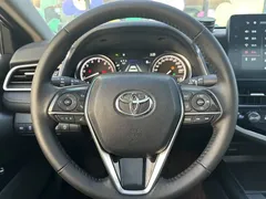 2021 Toyota Camry 2.0G Luxury, белый — фото 17
