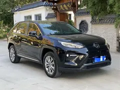 2022 Toyota Wildlander 2.5L Hybrid E-CVT 4WD Luxury Plus, чёрный — фото 3