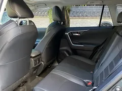 2022 Toyota Wildlander 2.5L Hybrid E-CVT 4WD Luxury Plus, чёрный — фото 5
