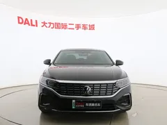 2022 Volkswagen Passat 430PHEV Luxury, чёрный — фото 2