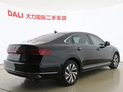 2022 Volkswagen Passat 430PHEV Luxury, чёрный — фото 5