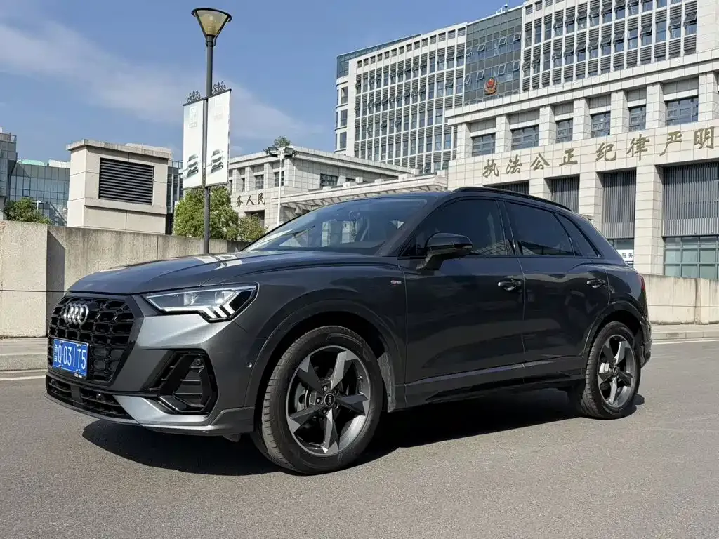 2022 Audi Q3 35 TFSI Fashion Dynamic