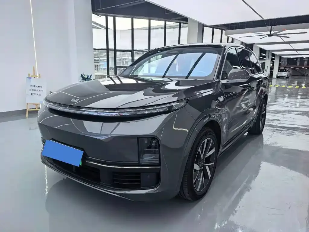 2023 Li Auto L8 Air