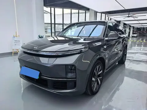2023 Li Auto L8 Air
