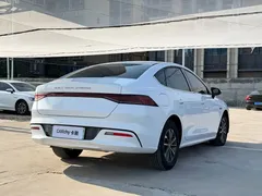2023 BYD Qin PLUS Champion DM-i PHEV 55KM Leading, белый — фото 4