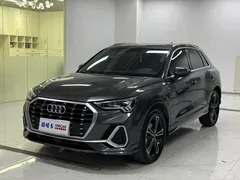 2022 Audi Q3 45 TFSI quattro Fashion Sport — фото 1
