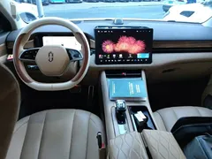 2024 Aito M7 1.5T 4WD Max 6-seat — фото 10