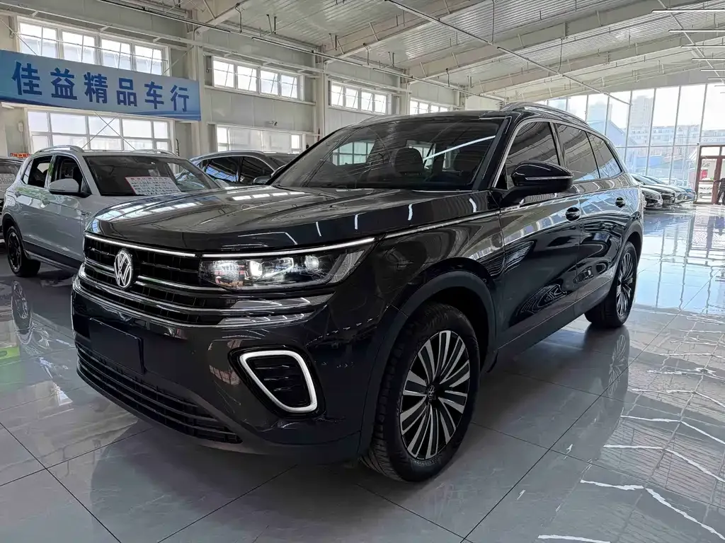 2023 Volkswagen Talagon 330TSI Luxury