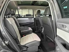 2023 Volkswagen Talagon 330TSI Luxury, чёрный — фото 15