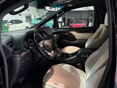 2020 Lexus LM 300h 4, чёрный — фото 7