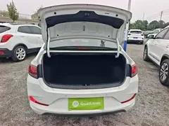 2020 Hyundai Elantra 1.6L AT GL, белый — фото 19