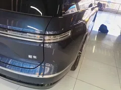 2026 Nio ES8 6-seat Executive Signature, синий — фото 8