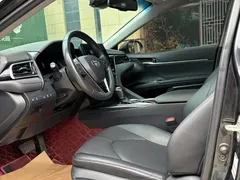 2021 Toyota Camry 2.5G Luxury, чёрный — фото 6