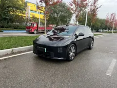 2025 Li Auto i6 4WD Standard, чёрный — фото 1