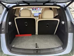2025 Li Auto i8 Standard, синий — фото 17