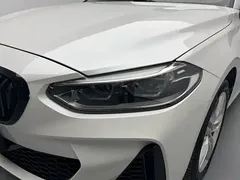 2021 BMW 1 Series 120i M Sport Night Edition, белый — фото 10