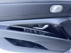 2022 Hyundai Elantra 1.5L CVT GLX Elite — фото 8