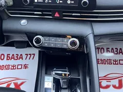 2022 Hyundai Elantra 1.5L CVT GLX Elite — фото 12
