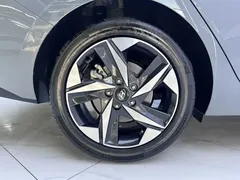 2022 Hyundai Elantra 1.5L CVT GLX Elite — фото 19