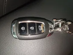 2021 Hyundai Elantra 1.5L CVT LUX Premium, белый — фото 9