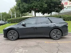 2025 Li Auto i6 2WD Standard, чёрный — фото 3