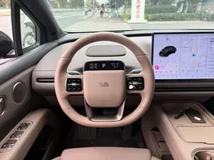 2025 Li Auto i6 2WD Standard, чёрный — фото 14