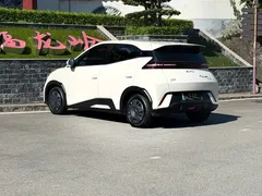 2025 BYD Seagull 305km Vitality, белый — фото 9
