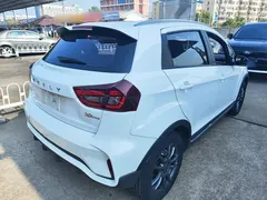 2021 Geely Vision X3 1.5L CVT Premium, белый — фото 7