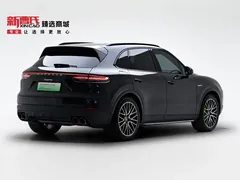 2021 Porsche Cayenne E-Hybrid 2.0T PHEV, чёрный — фото 3
