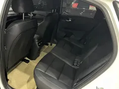 2023 Kia Cerato 1.5L CVT Premium, белый — фото 12