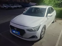 2020 Hyundai Elantra 1.6L AT GL, белый — фото 1