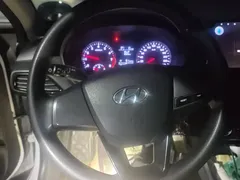 2020 Hyundai Elantra 1.6L AT GL, белый — фото 15