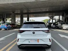 2023 Volkswagen T-Roc 300TSI DSG 2WD, белый — фото 5