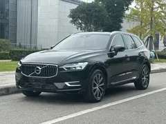 2021 Volvo XC60 4WD Luxury, чёрный — фото 1